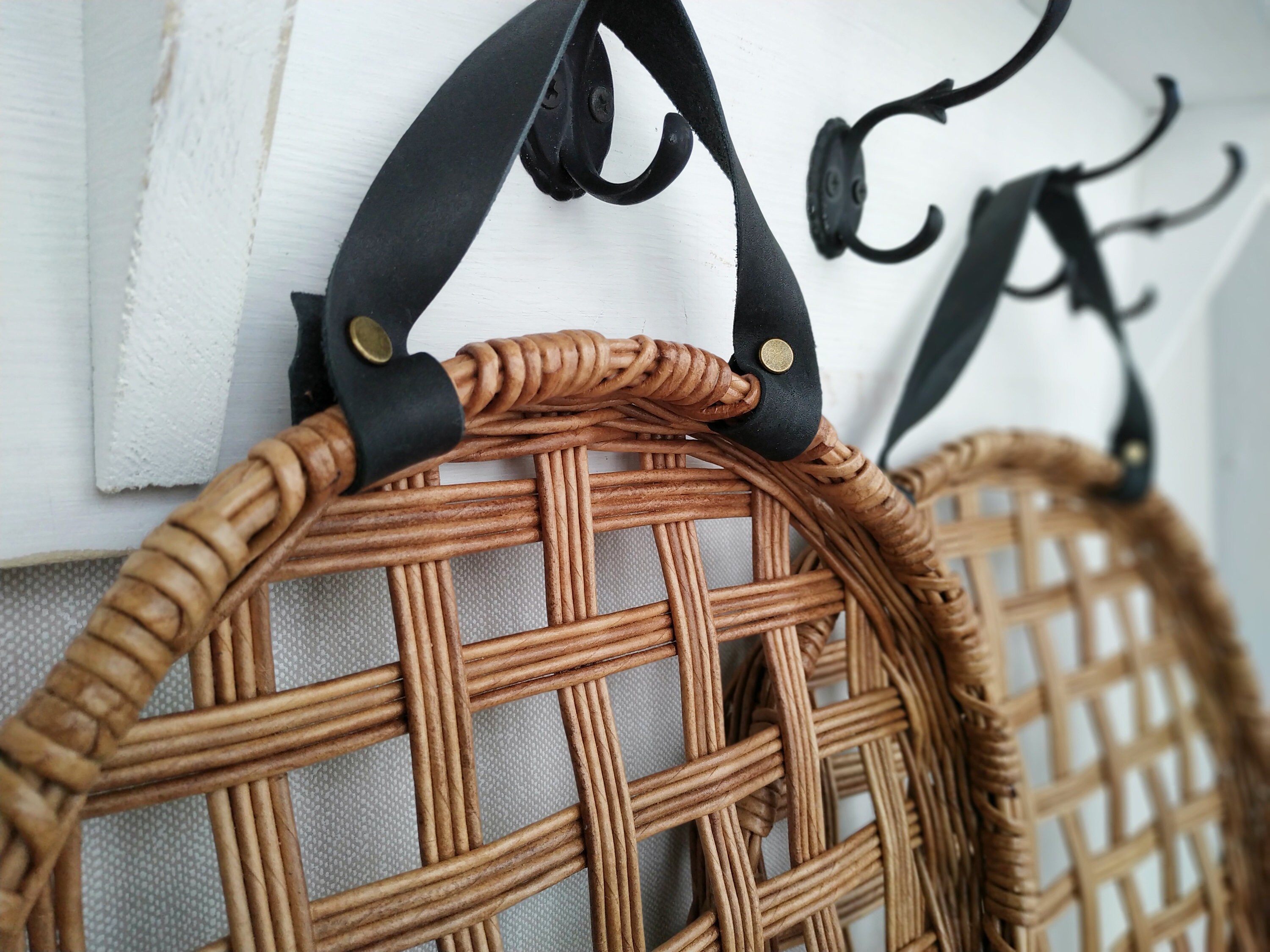 Round tobacco basket Rustic wicker wall basket set Farmhouse Etsy