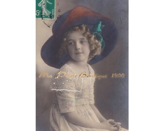 Vintage postcard ∙ Grete Reinwald wearing a pretty hat