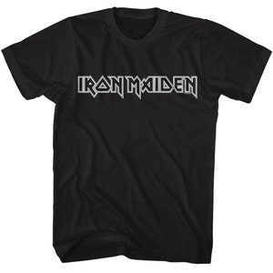 Camiseta negra con el logotipo de Iron Maiden