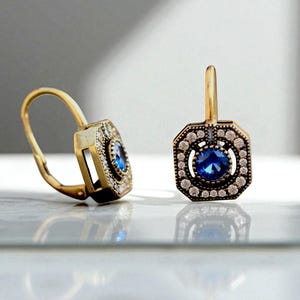 Art Deco Ohrringe, leicht, Antik-Gold, klein, quadratisch, 1920er Jahre, Set mit weiß-blauem Saphir, CZ, Vintage-Hochzeitsstil
