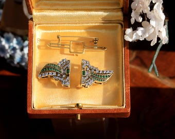 Atemberaubendes Art Deco geometrisches Doppelclip-Broschenband-Set mit weißem smaragdgrünem Zirkonia, 1920er-Jahre-Vintage-Stil, vergoldet, Antik, Great Gatsby