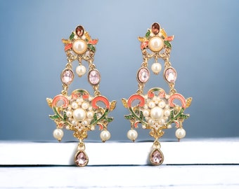 Boucles d'oreilles Clous CLIP ON NON Percées Pendante Doré Large Chandelier Email Rose Vert Perle Blanche  Mariage Vintage Style Renaissance