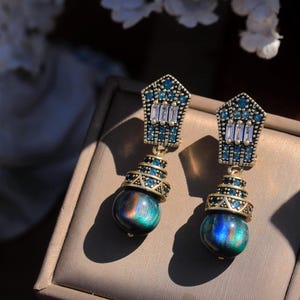 Stunning Matte Gold Clip on Art Deco CZ Setting Turquoise Pale Green Jade Pearl Faux Pearl Vintage 1920s Style Sleeper Earrings