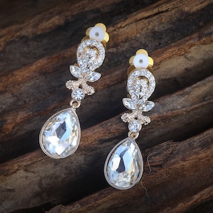 CLIP ON NON Pierced Dangle Earrings Gold Art Deco Chandelier Leaf Teardrop Crystal Great Gatsby 1920S Edwardian Wedding
