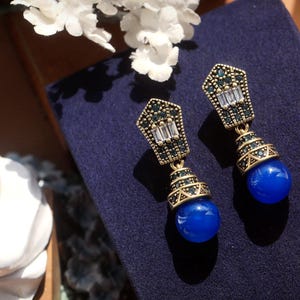 Superb Matte Gold Clip on Art Deco Sleeper Earrings Set with CZ Turquoise Pearl Blue Agate Faux Pearl Vintage Style 1920s