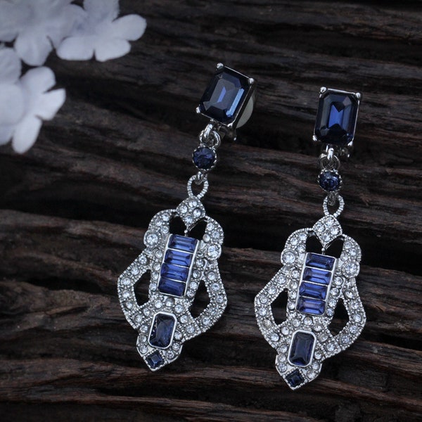 Boucles d'oreilles Art Déco Argenté Clous CLIP ON Pinces Pendantes non Percées Strass Baguette Bleu Marine Vintage Style 1920s Mariage