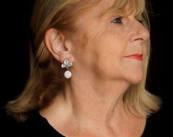 Superbe Boucles d'Oreille Clip on Pinces Non Percées Serti CZ Blanc Floral Trefle Perle en Nacre Simple Vintage Style Légère Doré