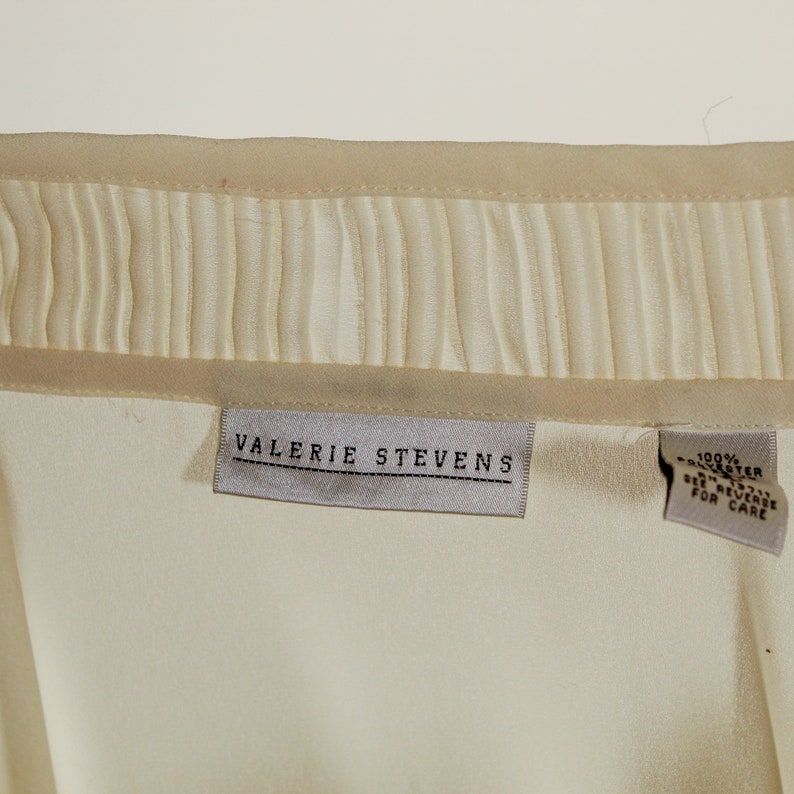 Vintage 90s Valerie Stevens Size 6 extra long blouse