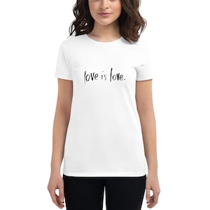 Women&#39;s short sleeve t-shirt