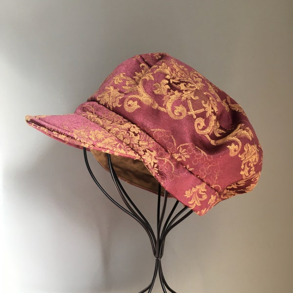 Casquette APOLLINE tapisserie doree