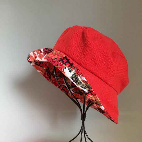 Chapeau  ROSINE toile rouge vif réversible