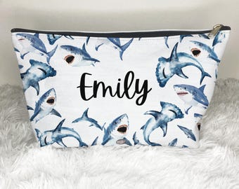 Personalisierter Kulturbeutel mit Hai-Motiv, individuelles Hai-Geschenk, Kosmetiktasche mit Hai-Muster für Reisen, Geschenk für Meeresbiologie-Fans