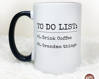 Oma Dinge, benutzerdefinierte Oma Tasse, personalisierte Teetasse Tasse, Muttertagsgeschenk für Oma Nana Gigi Mimi, Oma Geschenk Kaffeetasse