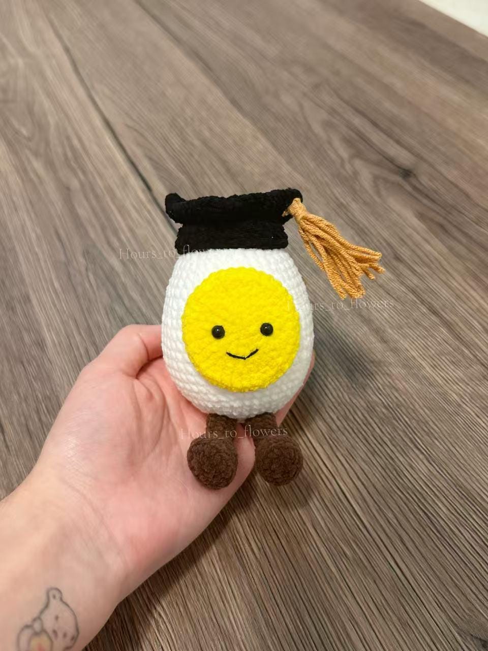 Jellycat graduation egg - Etsy 日本