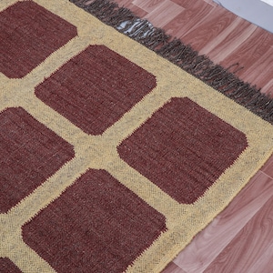 Handwoven Wool Jute Kilim Rug: Traditional Indian Dhurrie Rug