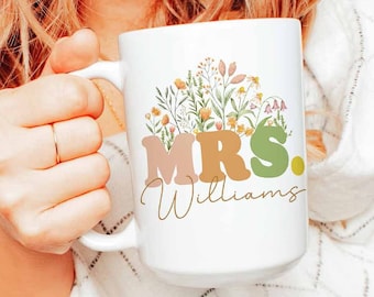 Wild flowers Mrs Mug, Personalized Mrs Gift, Bride To Be Gift Mug, Custom Gifts For Bride, Mug Wedding Gifts, Bridal Shower Gift, Bridal Cup