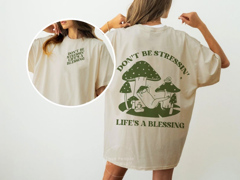 Groovy Frog Tshirt, Funky Graphic T shirt, Dont Be Stressin Oversized Summer Tee, Trendy Cottagecore Froggy Tee Cute VSCO girl Tee Toad Retro