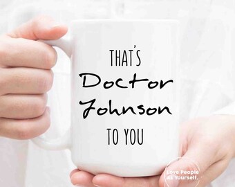 Caneca personalizada para médico, presente de formatura de doutorado.
