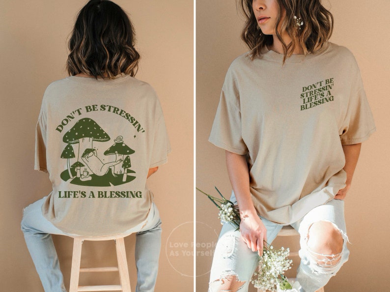 Groovy Frog Tshirt, Funky Graphic T shirt, Dont Be Stressin Oversized Summer Tee, Trendy Cottagecore Froggy Tee Cute VSCO girl Tee Toad Retro