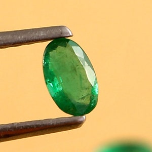 Natural Emerald Faceted oval Gemstone Loose Emerald Oval Faceted gemstone AAA Quality Emerald jewelry making