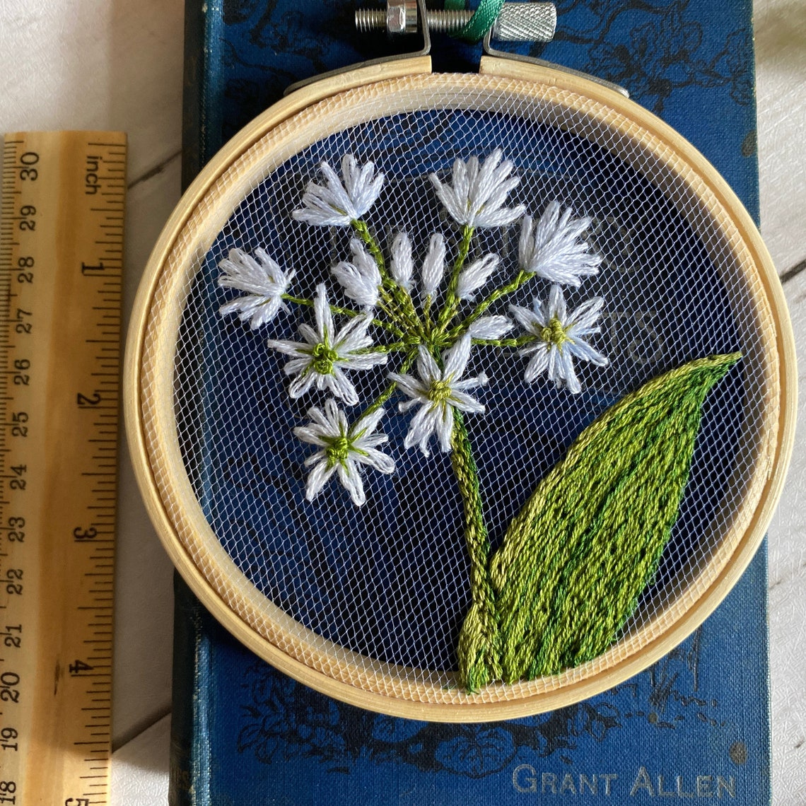 Hand Embroidered Wild Garlic Flower Hoop Art Floral Embroidery Etsy