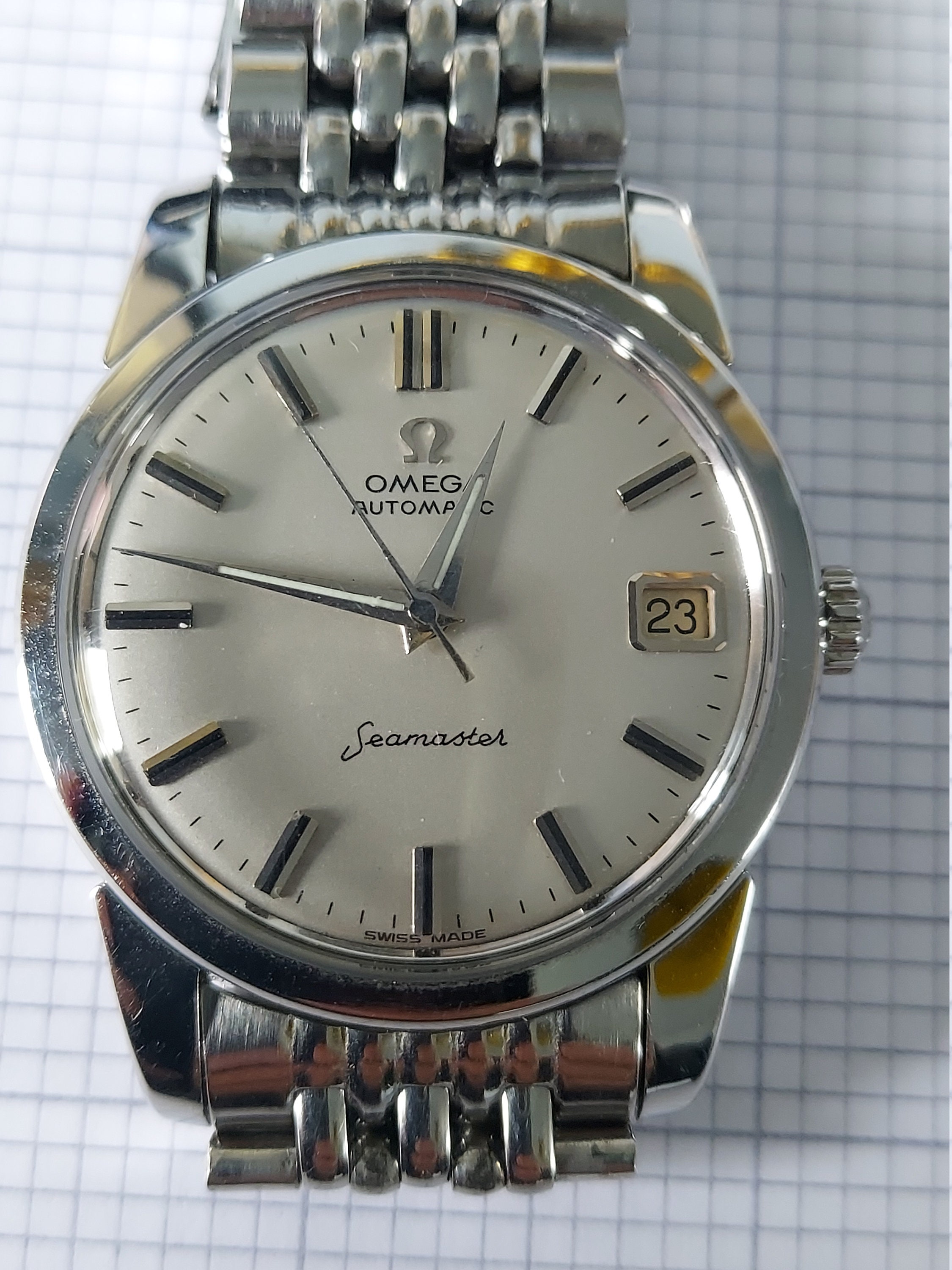 Vintage Omega Seamaster 562 - Etsy 