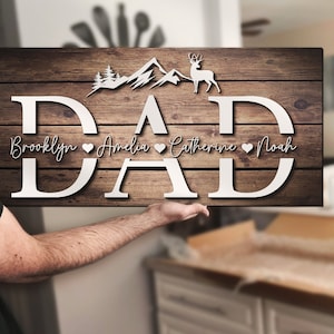 Custom Deer Hunting Dad Kid Name Wood Sign Personalized Wooden Father Day Antler Hunter Papa Decor Gift Farmhoouse Home Decoration Best Ever