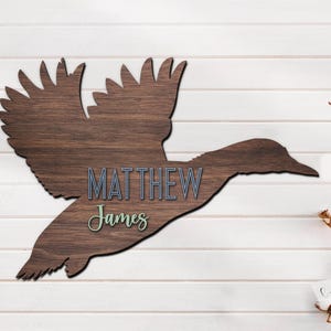 Placa de madeira personalizada para berçário de caçador de patos Placa de porta de caça de patos de madeira personalizada Decoração de chá de bebê Hunter Presente de aniversário para meninos
