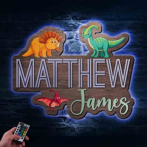 Personalizado dinossauro criança nome do berçário de madeira luzes led sinal personalizado dino t rex berço de madeira decoração do quarto chá de bebê menino menina aniversário criança