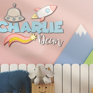 Luna personalizada y estrella apellido madera nombre de la guardería signo personalizado astronauta madera sobre la pared de la cuna decoración bebé ducha niño niña regalo de cumpleaños