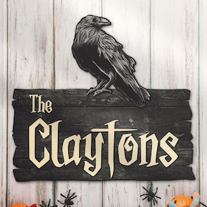 Custom Crow Front Door Hanger Wood Family Name Sign Personalized Raven Wreath Room Decoration Wooden Farmhouse Home Decor Halloween Gift