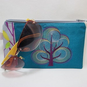 Estuche pequeño con cremallera, Bordado de árbol, Billetera pequeña, Estuche para lápices, Estuche para gafas de sol, celular y pasaporte, Bolsa de maquillaje, Hecho a mano, Listo para enviar