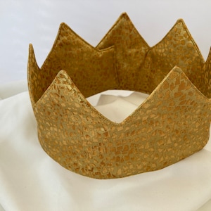 Gold Crown. Party celebration. Birthday. Nativity. Cracker