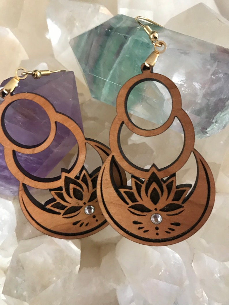 Gold Lotus Flower Earrings Yoga Meditation Festival Harmony Womens ♡ Gold Lotus Flower Earrings Yoga Meditation Festival Harmony Womens ♡