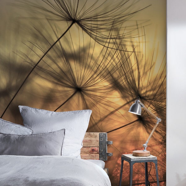 Vliestapete Pusteblume Yellow Black | Photo wallpaper Flying Dandelion | Bedroom wallpaper with puff flower | Nature wallpaper with sunset