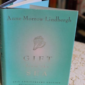 Gift From The Sea / Anne Morrow Lindbergh / Vintage Hardcover / Memoir, Philosophy, Inspirational, Spirituality, Self-Help, Gift
