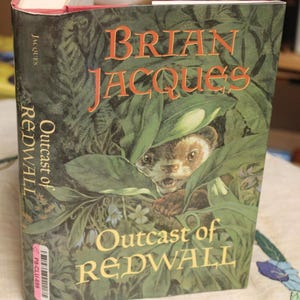 Outcast of Redwall (Redwall Series) / Brian Jacques/ 1995 Hardcover / Young Adult, Fantasy, Animals, Adventure, Science Fiction