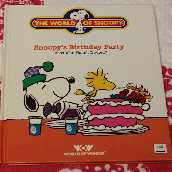 The World of Snoopy, Snoopy's Birthday Party / Charles Schultz / 1986 Vintage Book / Charlie Brown, Lucy, Peppermint Pattie, Peanuts Gang