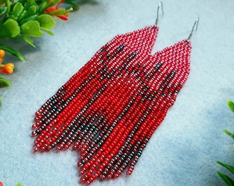 Red cardilal beaded earrings Red black fringe earrings Long boho earrings Seed bead chandelier earrings Handmade feather earrings