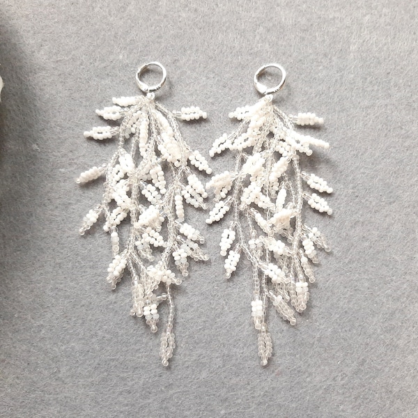 Wedding earrings Dainty bridal bead earrings White flower statement earrings Seed bead fringe earrings