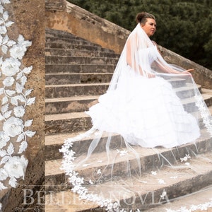 Floral Lace Cathedral Length Veil, Flowery Chapel Wedding Veil, Lace Chapel Length Veil, Vintage Flowery Wedding Veil, Floral Cathedral Veil