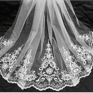 Vintage Flowery Wedding Veil, Floral Cathedral Veil, Floral Lace Cathedral Length Veil, Flowery Chapel Wedding Veil, Lace Chapel Veil 5090.1