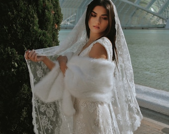 Lace Mantilla Wedding Veil, Mantilla veil, Lace veil, Wedding veil, Ballet length veil, Chantilly lace veil, Mantilla Lace Wedding Veil