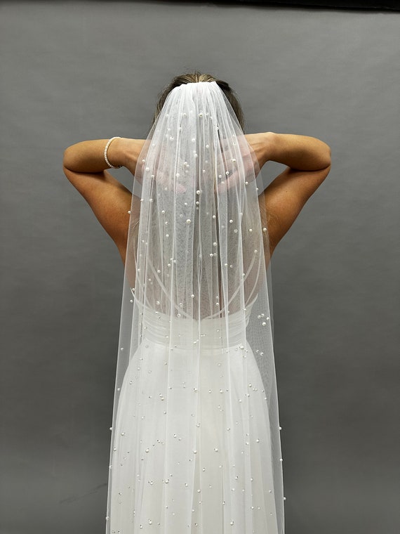 Scattered Pearls Wedding Veil, Beaded Wedding Veil  display picture 1