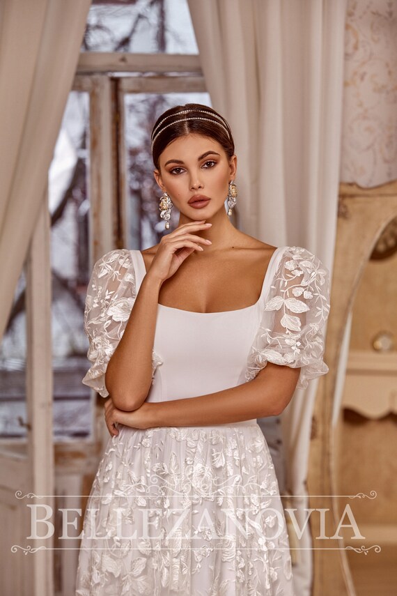 Short flowy wedding dresses top