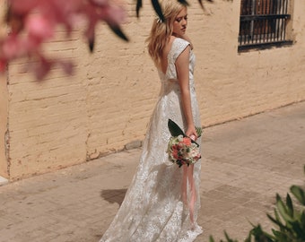 Simple wedding dress, Boho wedding dress, Rustic wedding gown, Ivory Lace Vintage Wedding Dress, Bohemian Bridal Gown, Vintage Bridal Gown