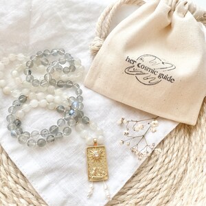 Die Mond Tarot Intuitive Transformation Mala | Mondstein und Labradorit | 108 handgeknüpfte Mala-Perlen | Meditation, Yoga, Mantra Geschenk