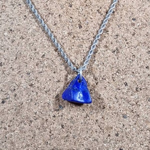 Lapis lazuli pendant gem on antique silver braid necklace