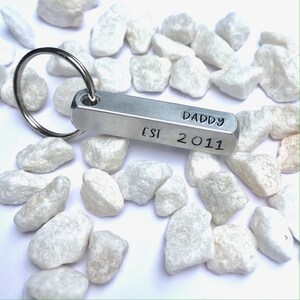 Daddy Bar Keyring, Fathers Day personalise gift for Dad, New Dad Gift, Child gift to Dad, Aluminium bar keyring, Grandad gift