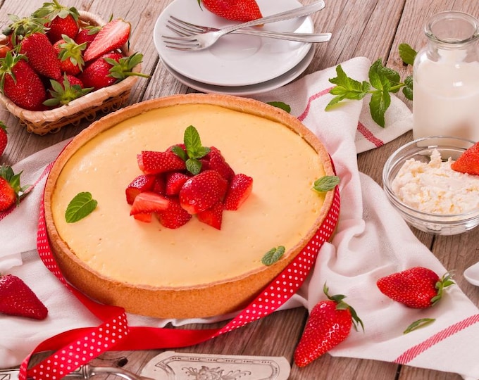 Strawberry Cheesecake | Soy Wax Candle | 8 oz